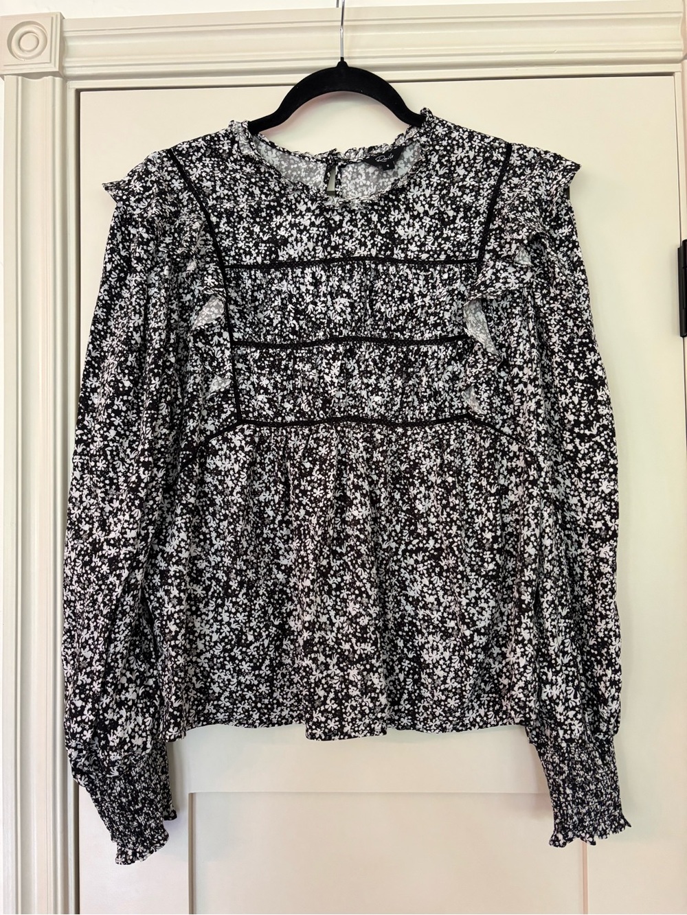 Rails Kadi Floral Flowy Onyx Meadow Boho Peasant Smocked Lightweight Blouse Sz S